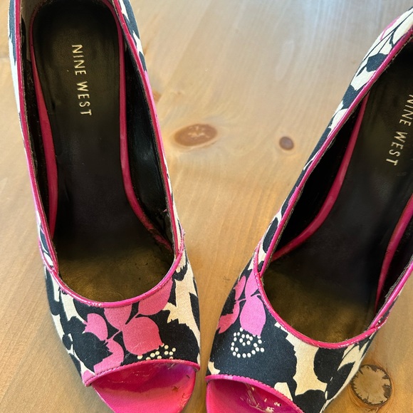 Nine West peep toe heels! - Picture 2 of 4